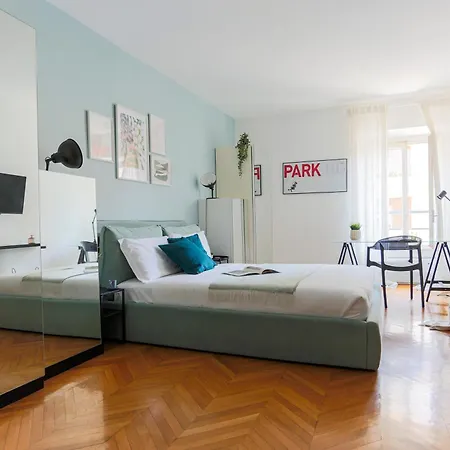 The Rent - Colorful In Station Daire Milano